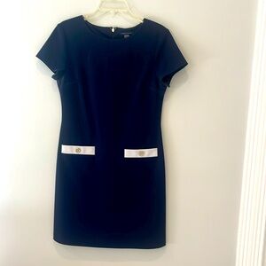 Tommy Hillfiger in Navy Blue Dress knee length. Size 6